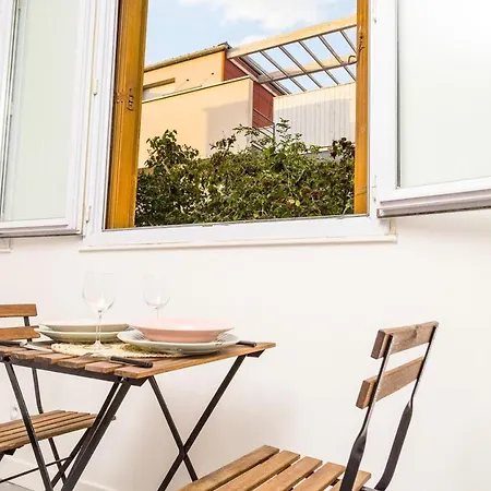 Apartment Budget Near Paris Gennevilliers